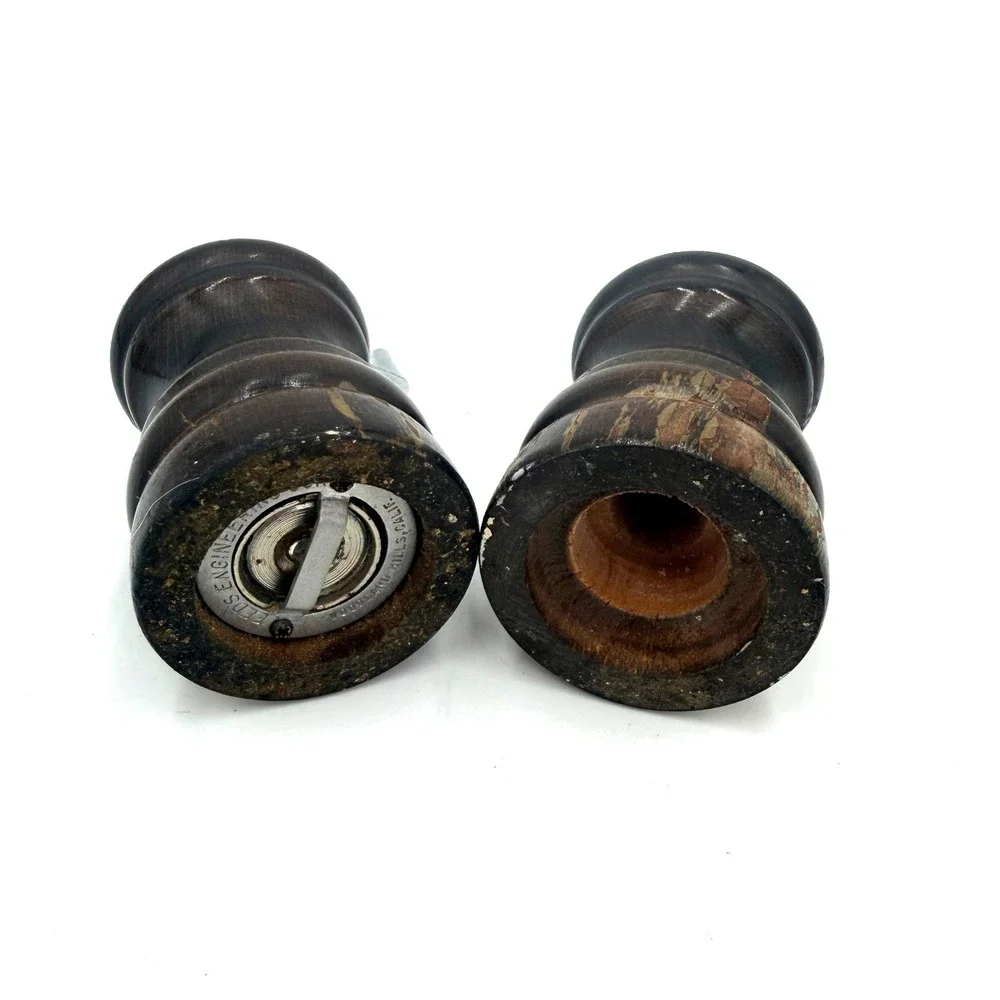 Salt Shaker Pepper Grinder Set 4in Dark Brown Wood Vintage Leeds‎ Engineering